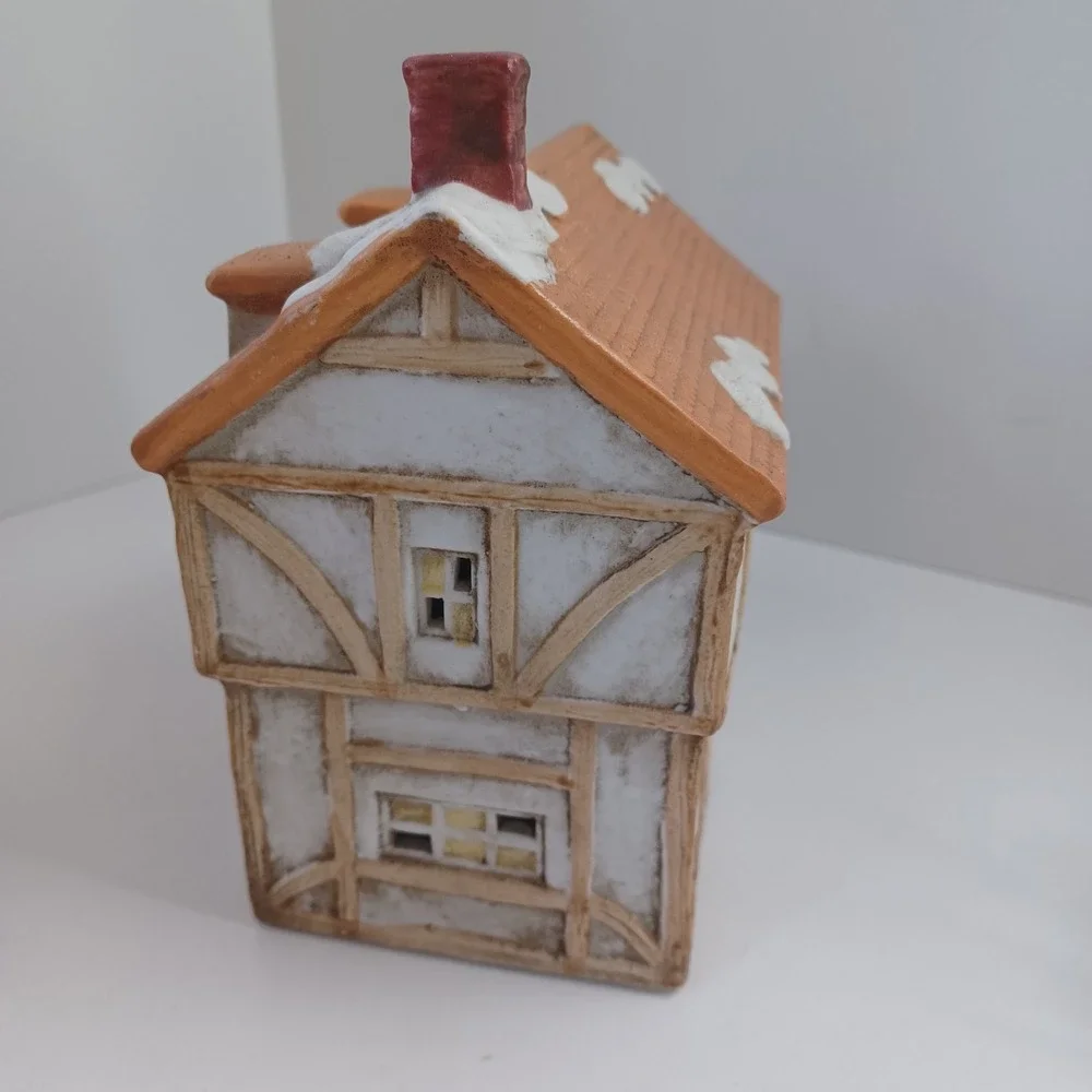 Vintage Christmas Porcelain Lighted‎ Village Town Hall No Light